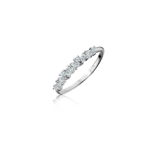 Серебряное кольцо с белыми фианитами