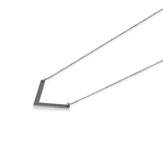 Минималистичное серебряное колье Bumerang